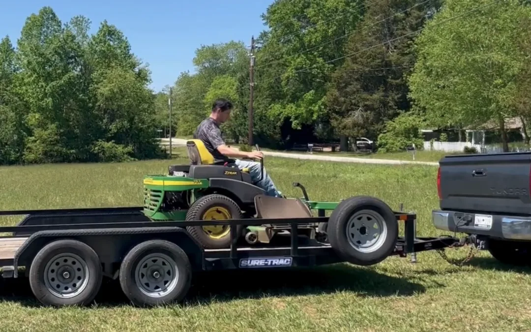 How to Secure a Lawn Mower on a Trailer (4 Steps + Video)