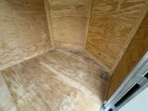 V-nose trailer interior nose